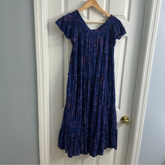 Free People Dress Midi Off Shoulder Smocked Boho Floral Vacation Size Small - Picture 5 of 8